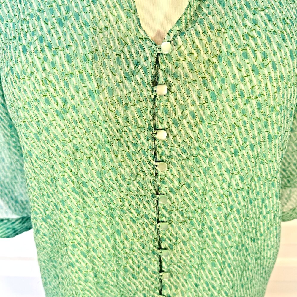 Avenue Blouse Womens 22/24 Soft Green Button Up Collared 3/4 Sleeve - Picture 3 of 12